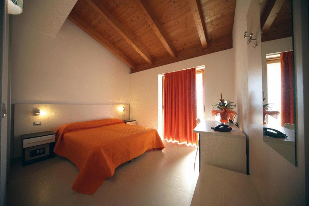 Hotel Incontro Peschici Quarto foto