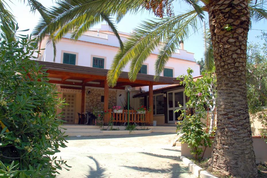 Hotel Incontro Peschici Exterior foto